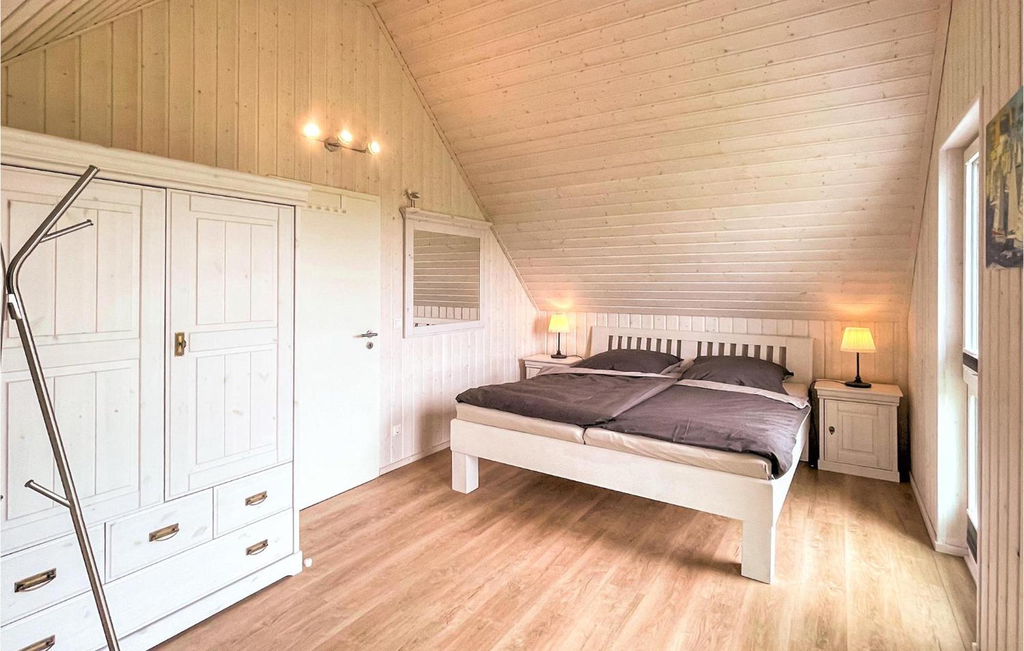 Stunning Home In Ostseeresort Olpenitz With Sauna Exteriér fotografie